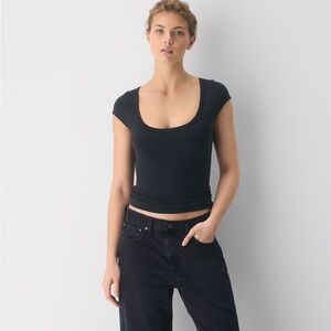 Aritzia Original Contour Emanate T-Shirt - XS - Black